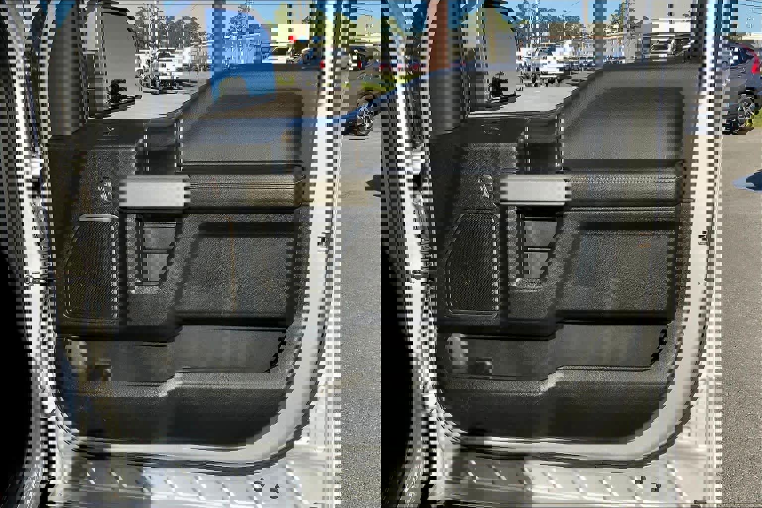 Certified 2018 Ford F150 Raptor w/ Equipment Group 802A Luxury image 22