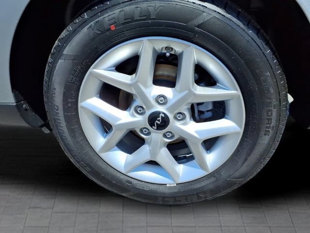 Used 2022 Kia Soul LX w/ Technology Package FWD image 9