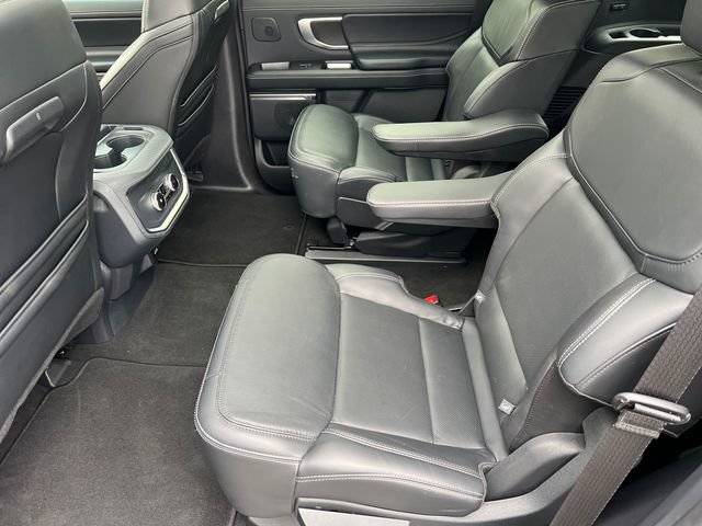 Certified 2025 Ford Expedition Platinum w/ Stealth Performance Package AWD/4WD image 29