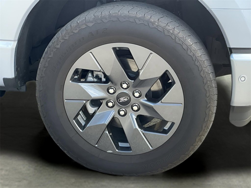 Certified 2022 Ford F150 Lightning Lariat image 16