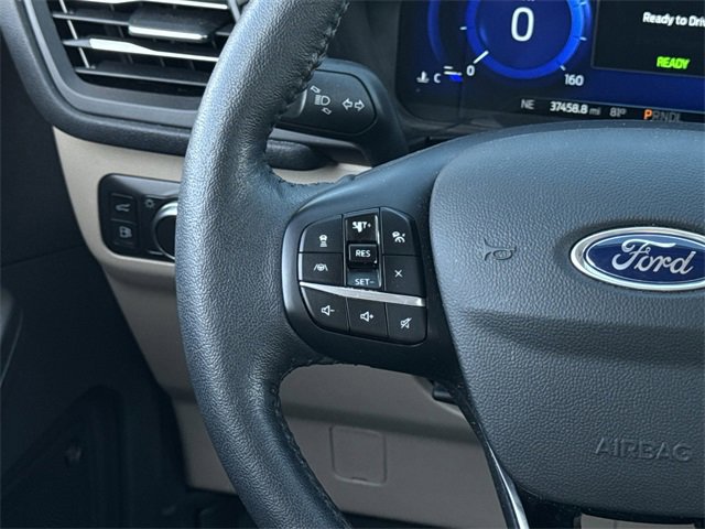 Certified 2020 Ford Escape Titanium image 12