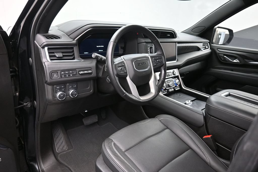 Used 2022 GMC Yukon Denali AWD/4WD image 13
