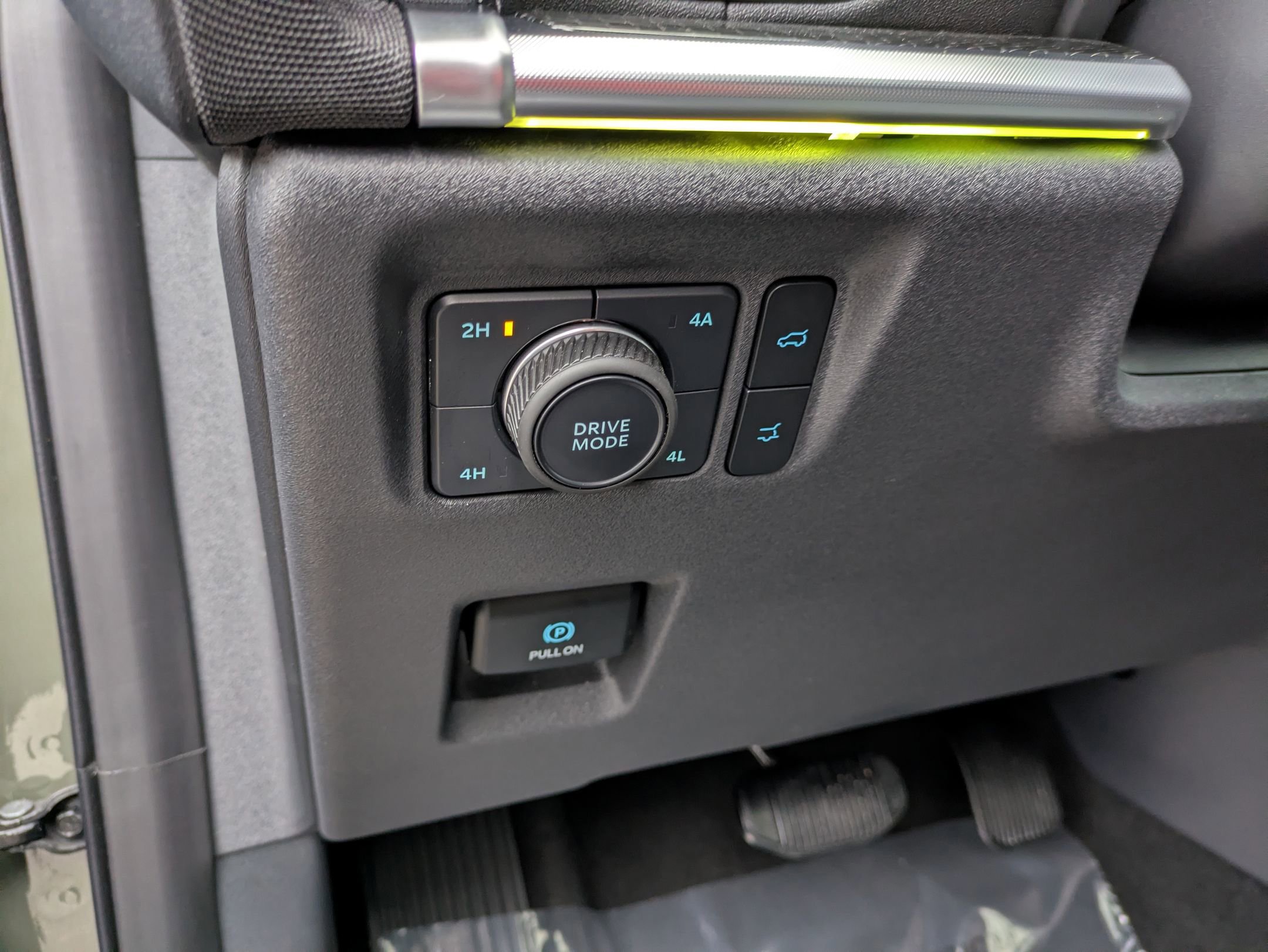 Certified 2025 Ford Expedition Platinum w/ Stealth Performance Package image 17