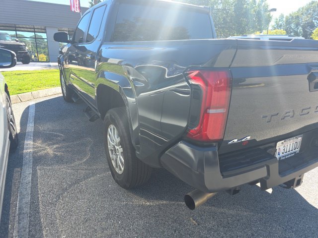 Used 2026 Toyota Tacoma SR5 AWD/4WD image 7