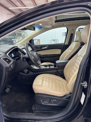 Certified 2019 Ford Edge SEL w/ Equipment Group 201A FWD image 9