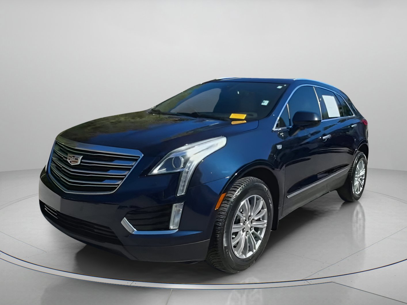 Used 2017 Cadillac XT5 Luxury w/ Driver Awareness Package image 4