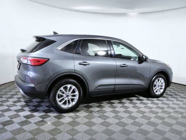 Certified 2022 Ford Escape SE w/ Cold Weather Package image 4