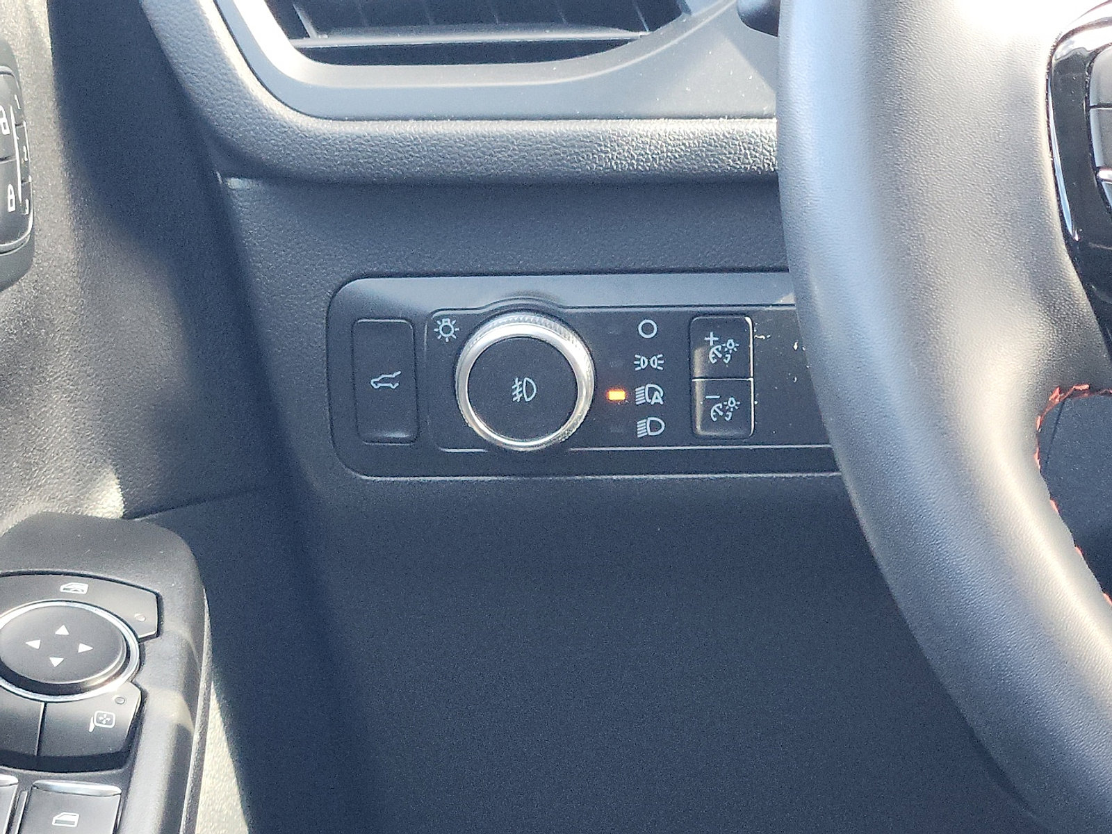 Certified 2022 Ford Escape SEL w/ SEL Stealth AWD Package image 13