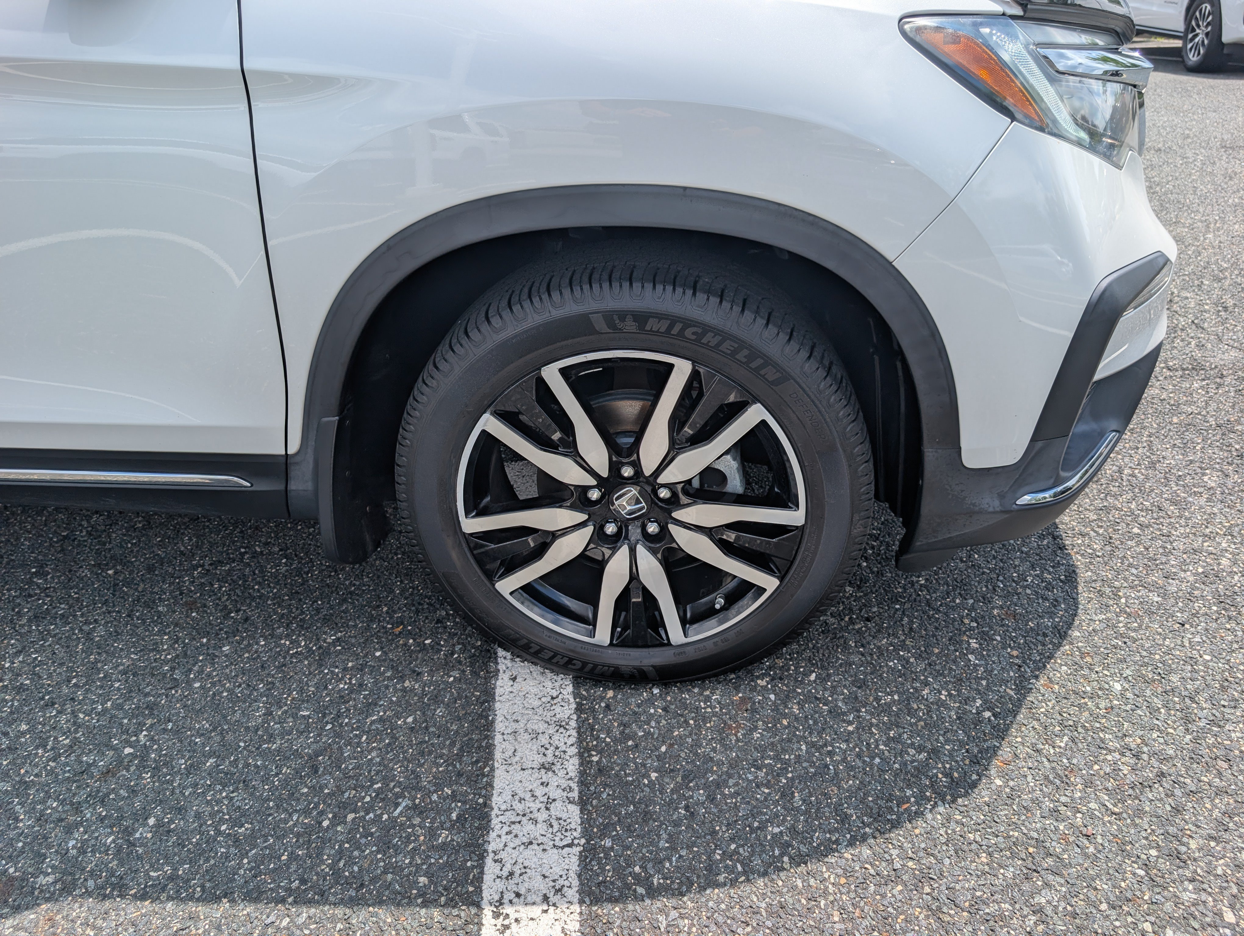 Used 2021 Honda Pilot Touring image 9
