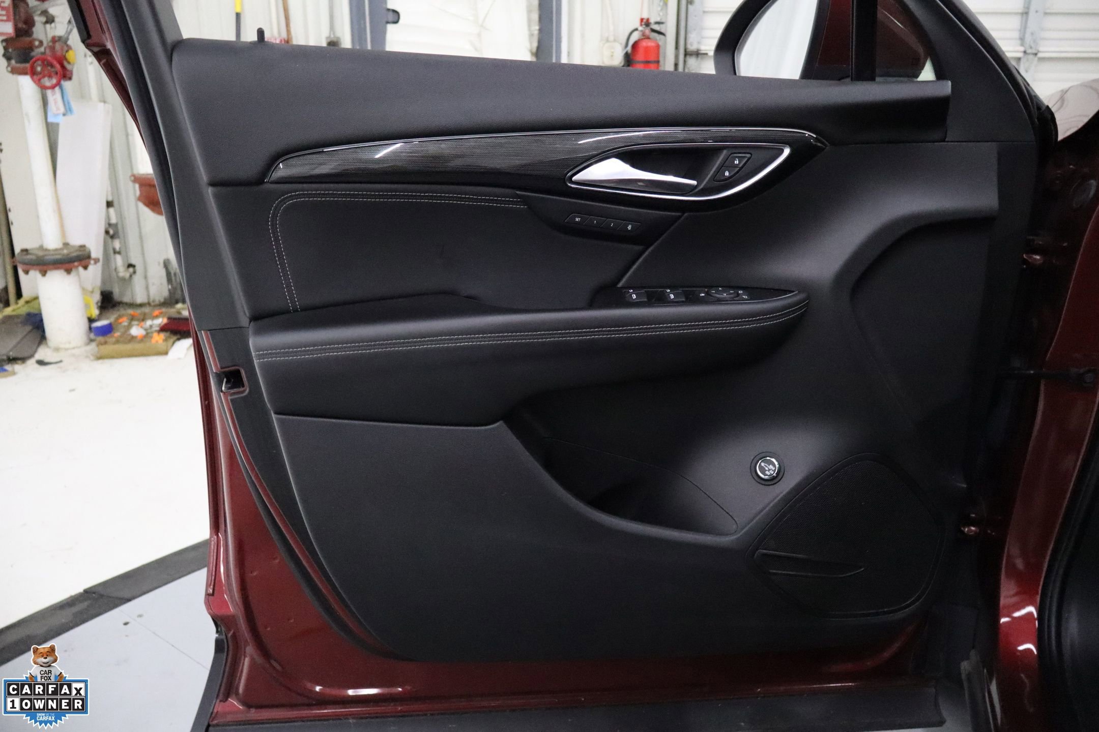 Used 2023 Buick Envision Essence image 13