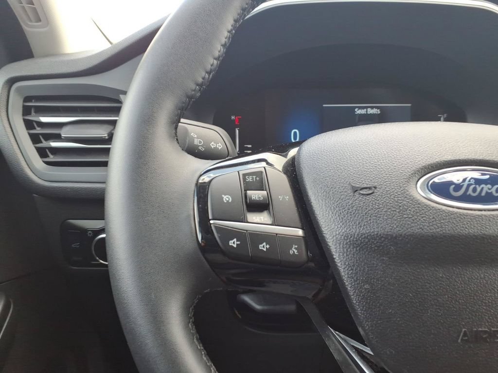 Certified 2023 Ford Escape Active AWD/4WD image 14
