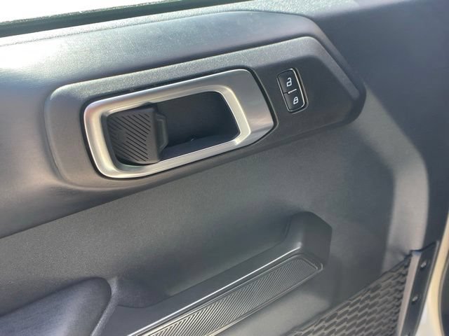Certified 2025 Ford Bronco Outer Banks AWD/4WD image 14