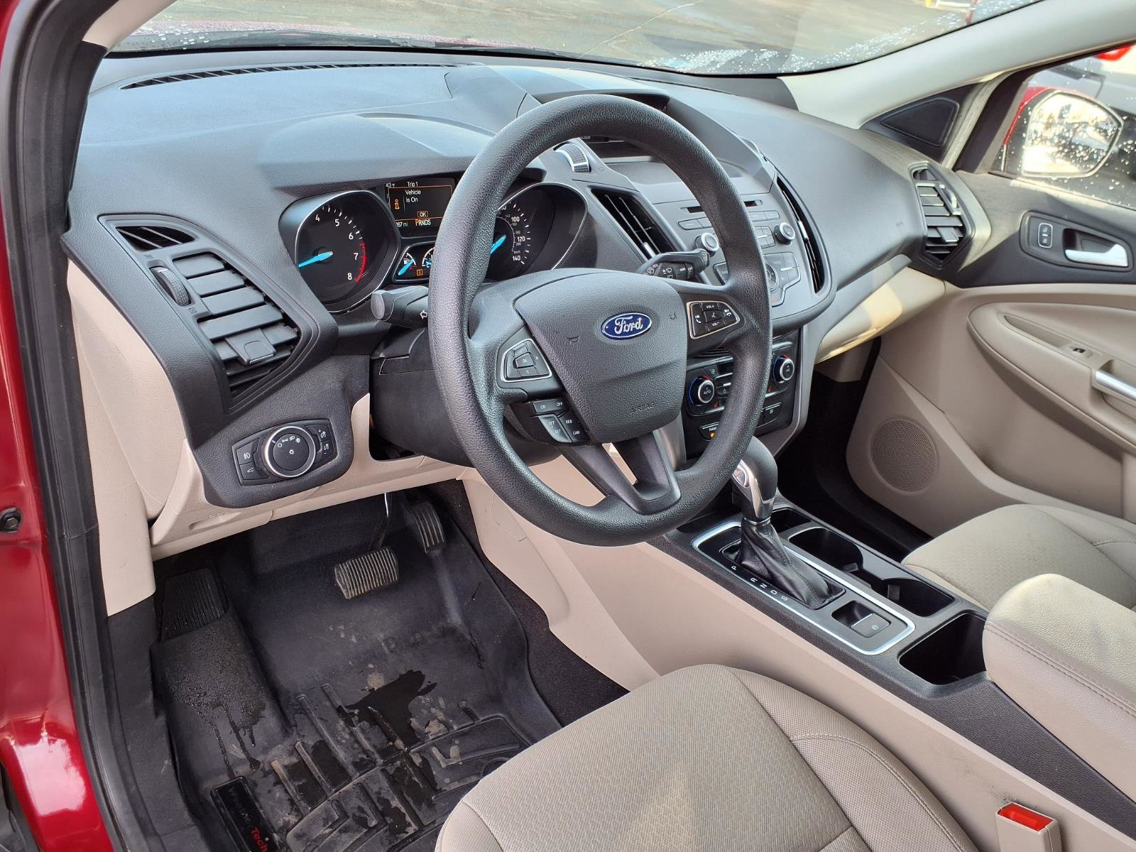 Certified 2018 Ford Escape SE image 14