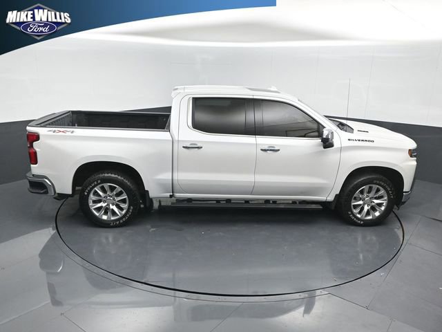 Used 2022 Chevrolet Silverado 1500 LTZ w/ LPO, Dark Essentials Package image 17