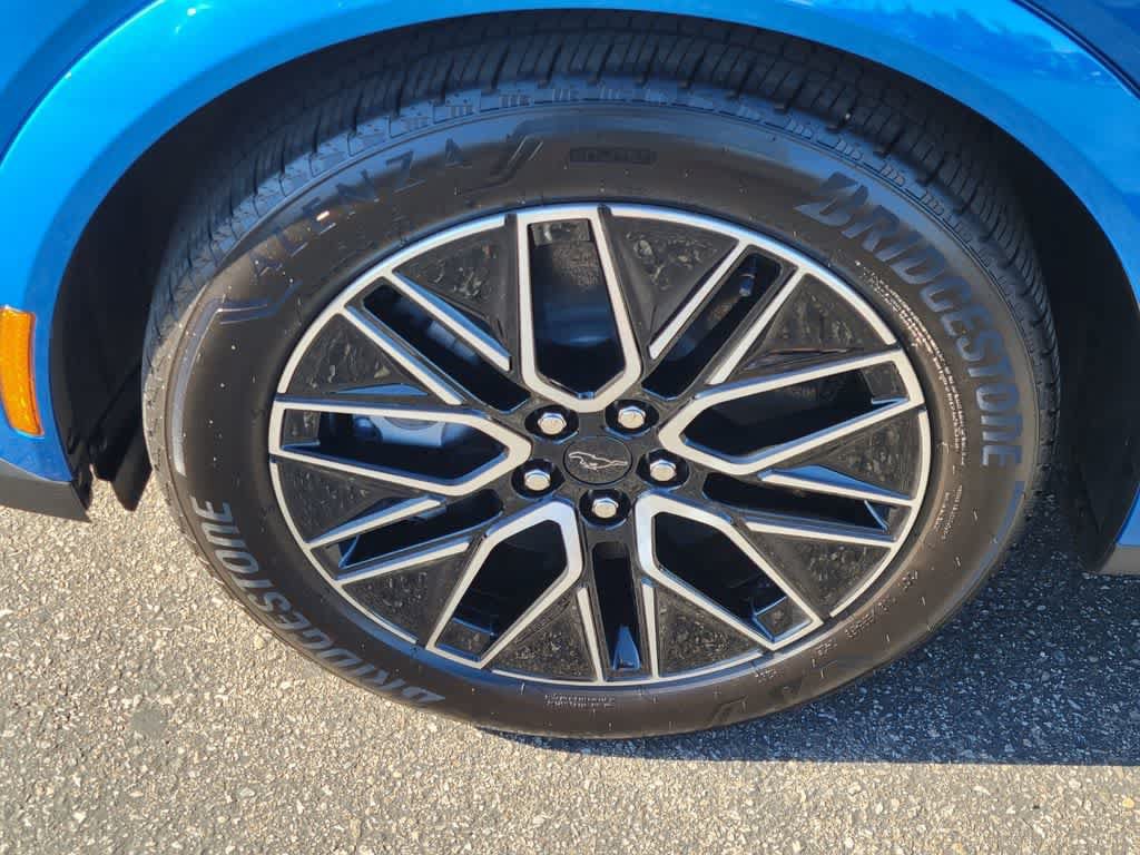 Certified 2025 Ford Mustang Mach-E Premium RWD image 9