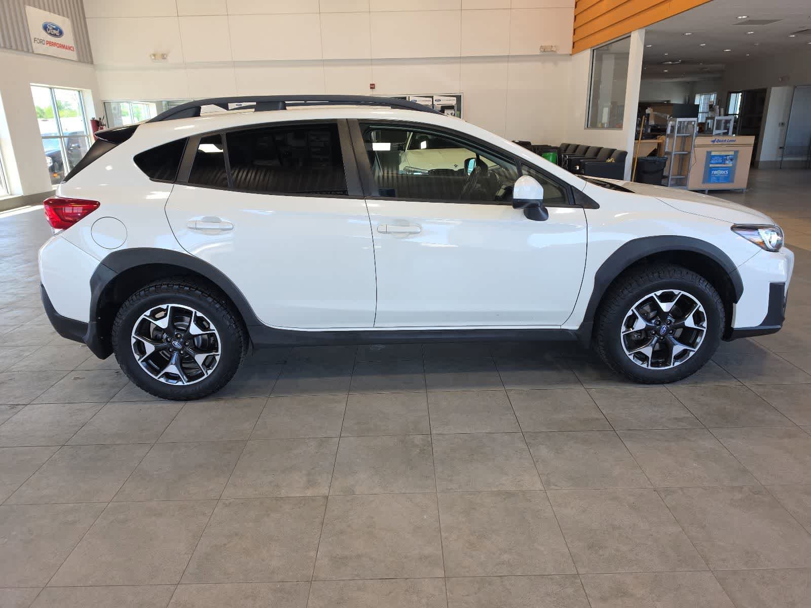 Used 2019 Subaru Crosstrek 2.0i Premium w/ Moonroof Package AWD/4WD image 6