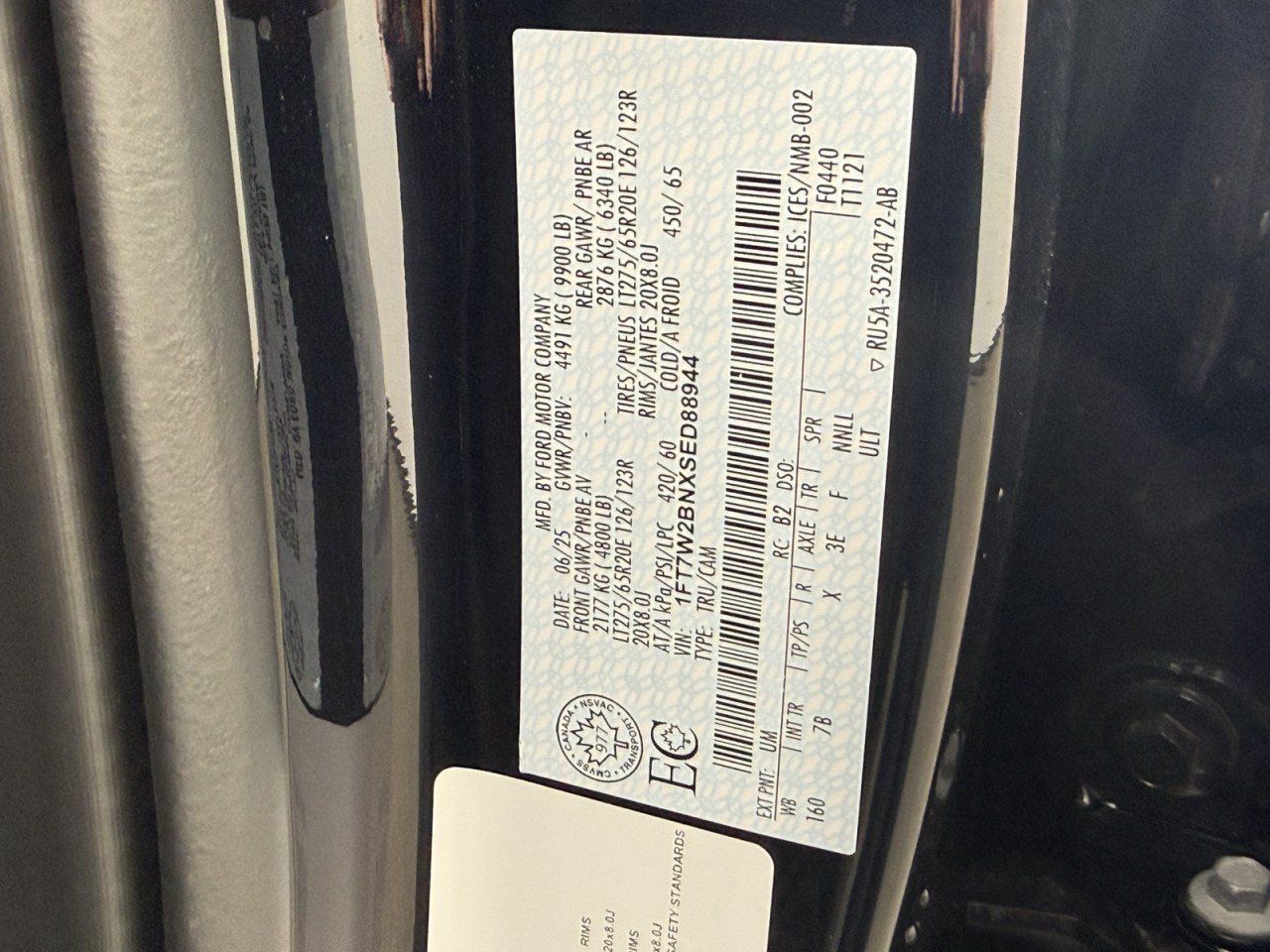 Certified 2025 Ford F250 Platinum AWD/4WD image 26