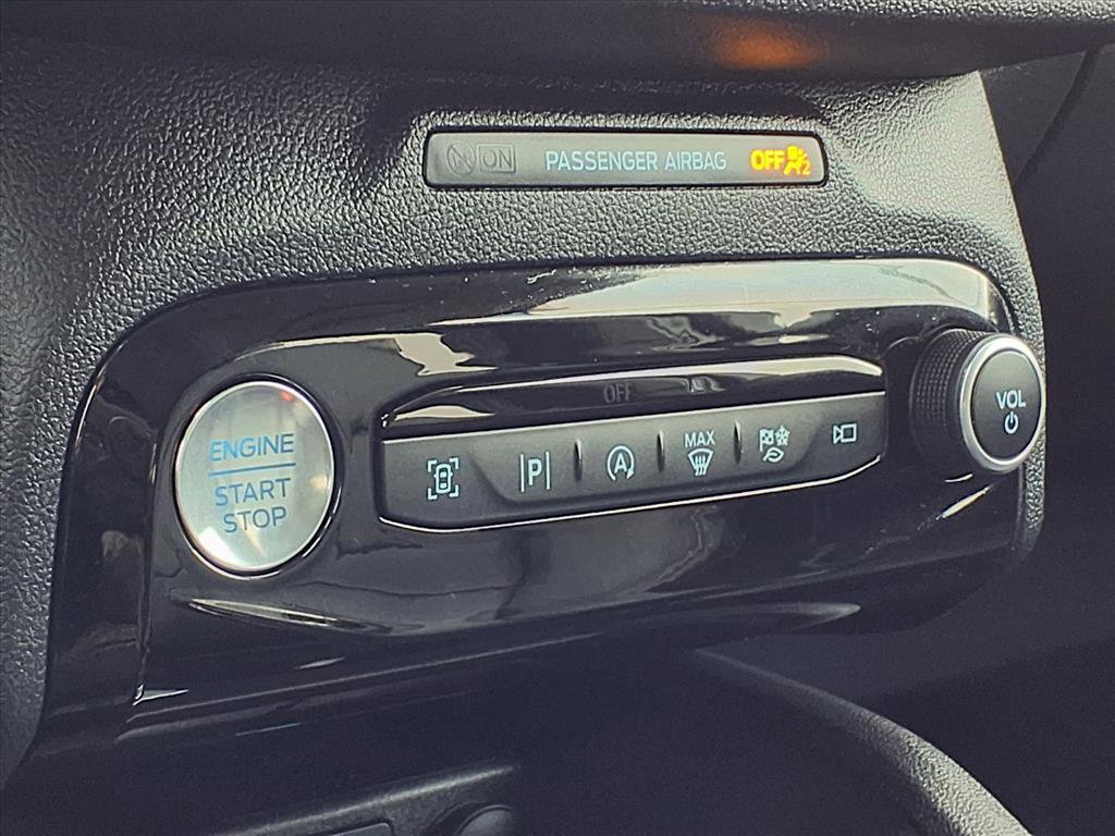 Certified 2023 Ford Escape Platinum image 17