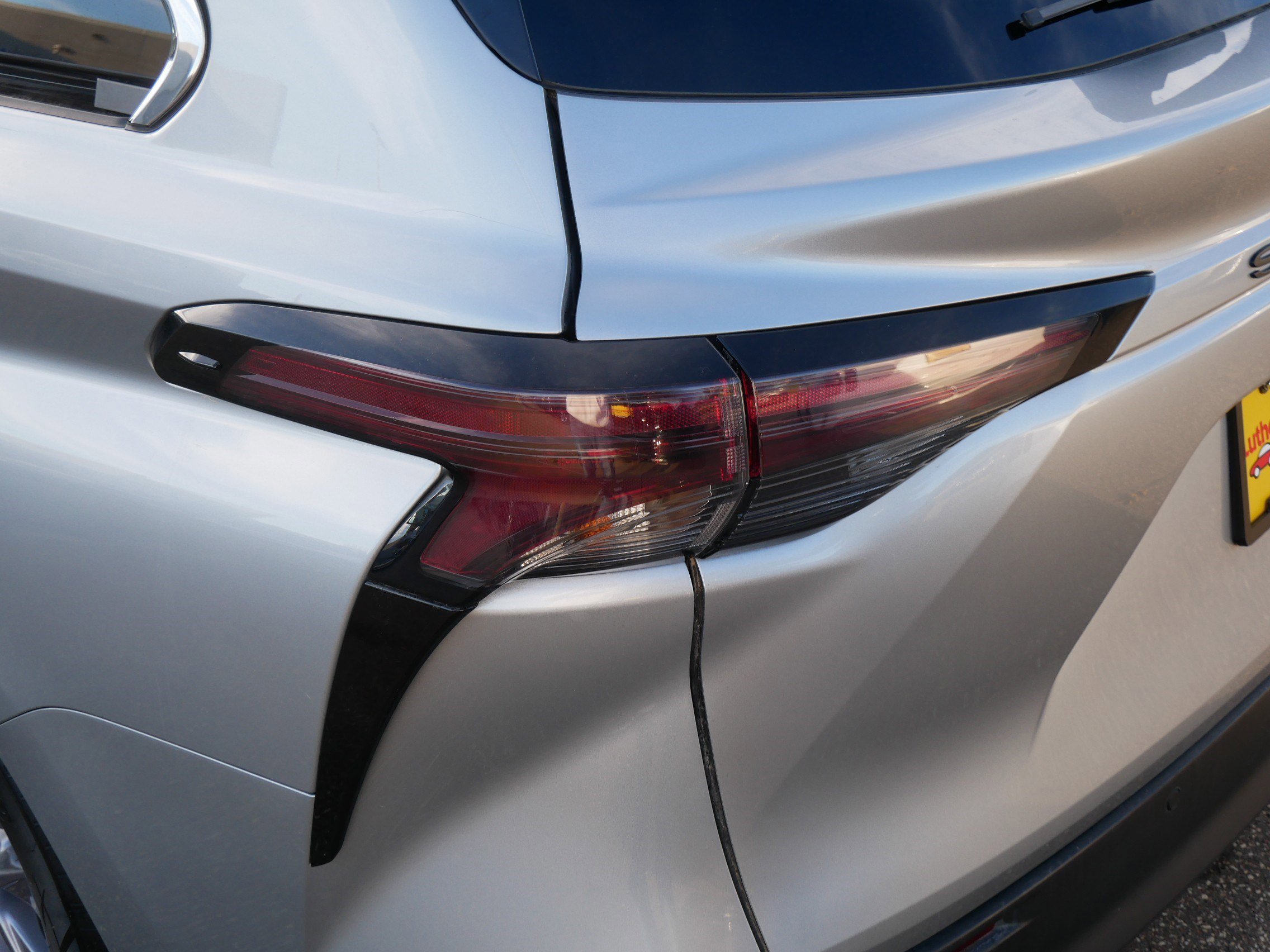 Used 2024 Toyota Sienna XLE image 17