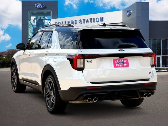 Certified 2025 Ford Explorer ST AWD/4WD image 5