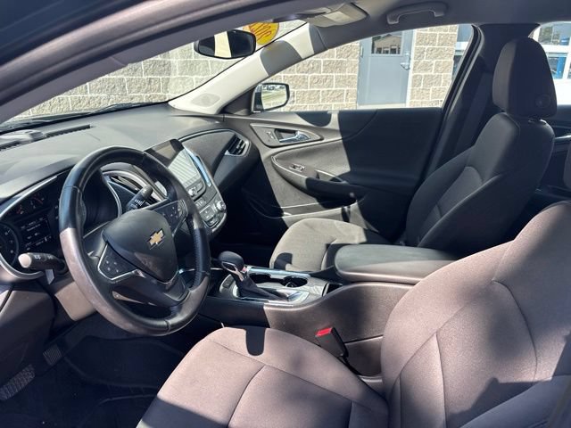 Used 2021 Chevrolet Malibu RS FWD image 17