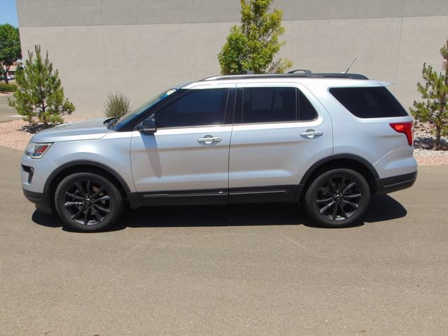 Certified 2018 Ford Explorer XLT w/ Equipment Group 202A AWD/4WD image 3