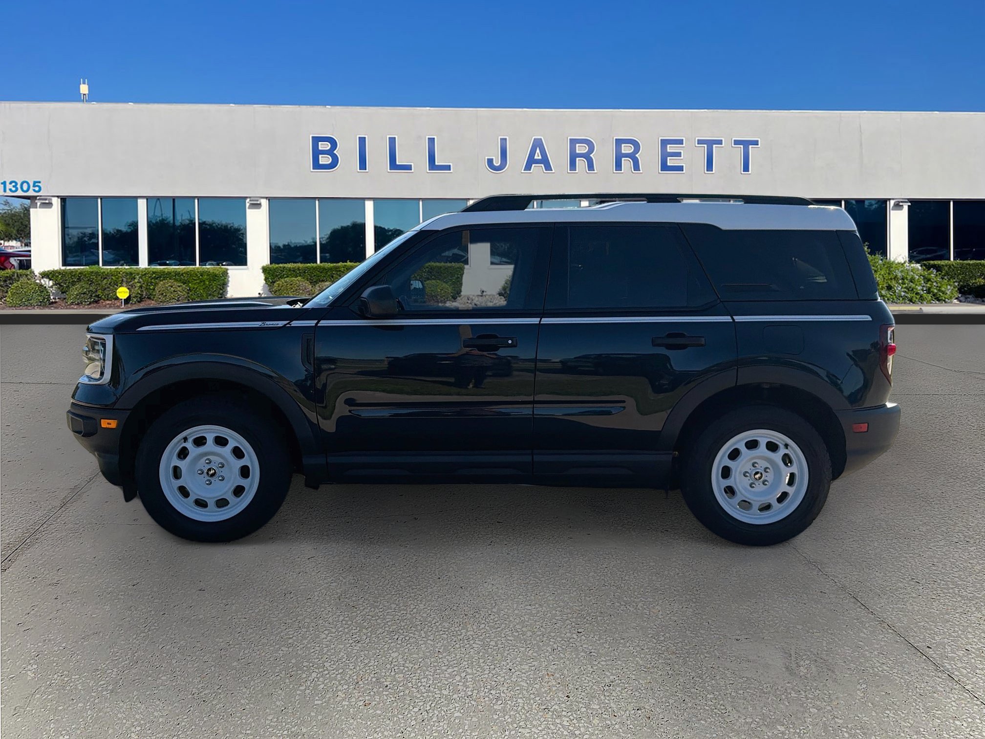 Certified 2023 Ford Bronco Sport Heritage AWD/4WD image 4