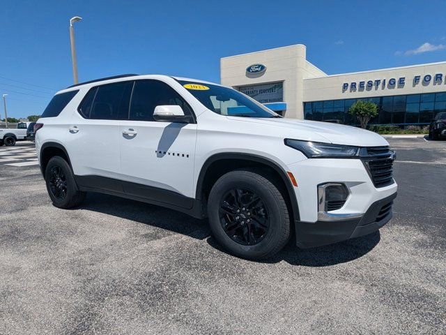 Used 2023 Chevrolet Traverse LT FWD image 3