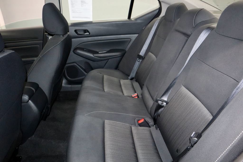 Used 2025 Nissan Altima 2.5 SV image 21