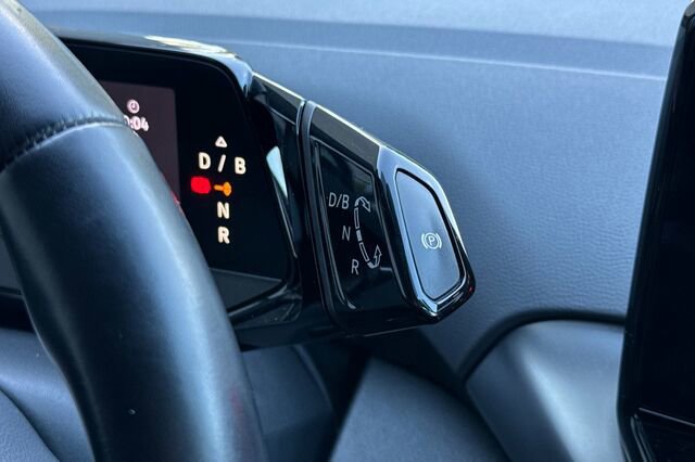 Used 2022 Volkswagen ID.4 Pro image 19