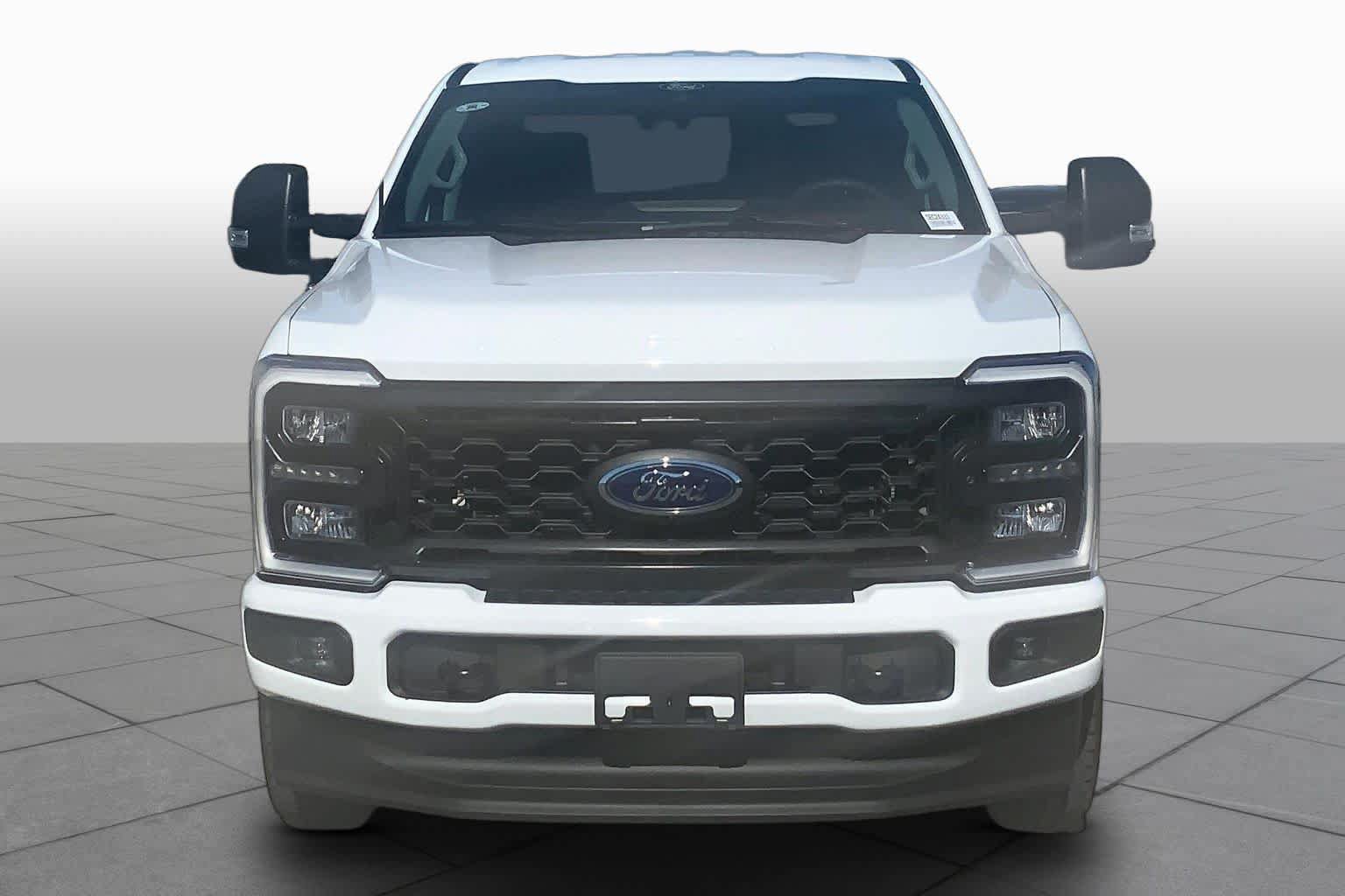 Certified 2025 Ford F250 XL w/ STX Appearance Package AWD/4WD image 4