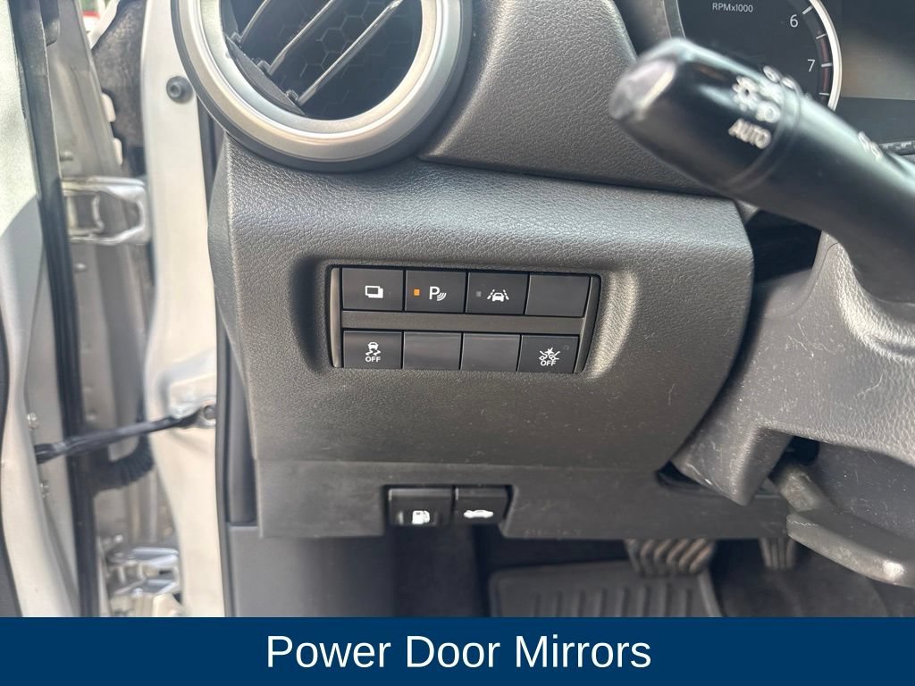 Used 2021 Nissan Versa S FWD image 15