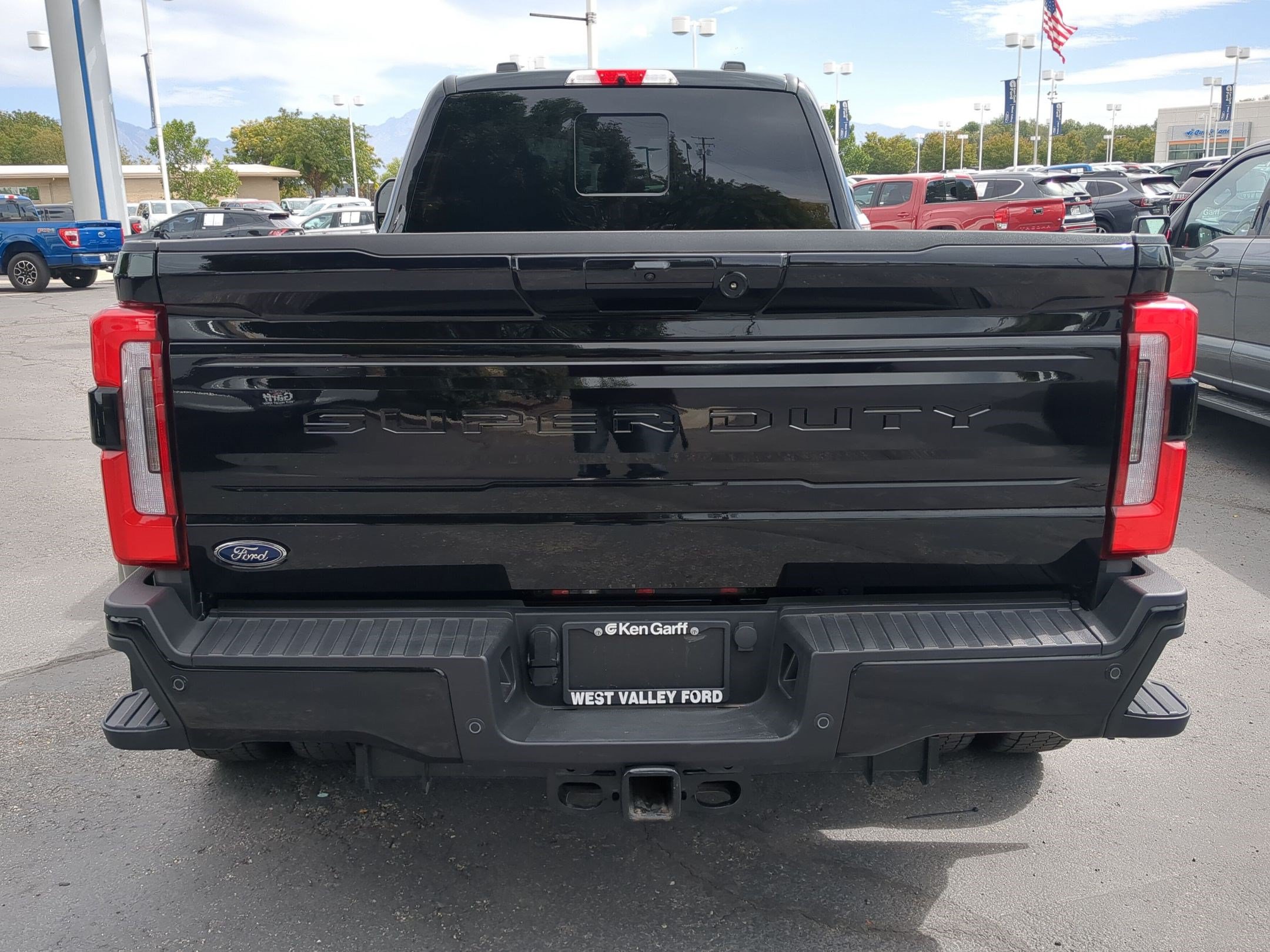 Certified 2026 Ford F450 Platinum w/ FX4 Off-Road Package AWD/4WD image 5