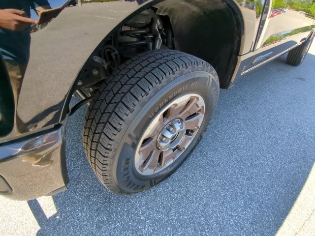 Certified 2024 Ford F250 King Ranch w/ FX4 Off-Road Package AWD/4WD image 12