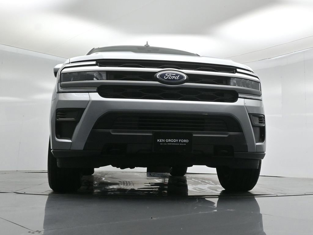 Certified 2023 Ford Expedition Max XLT image 63