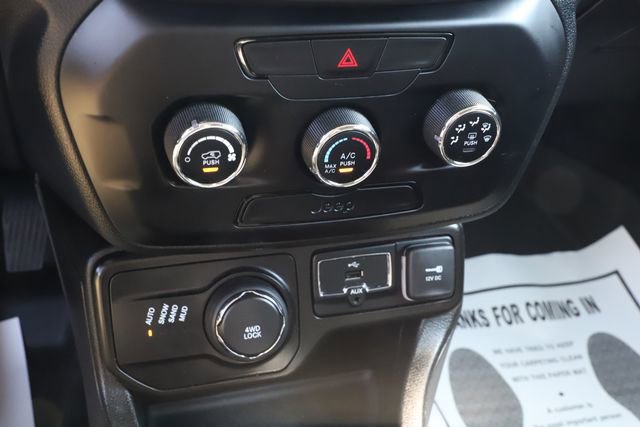 Used 2020 Jeep Renegade Sport w/ Sport Appearance Group AWD/4WD image 26