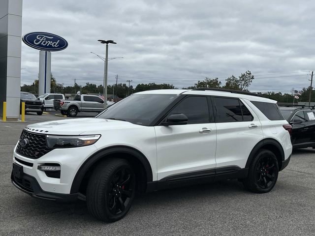 Certified 2024 Ford Explorer ST w/ Equipment Group 401A image 16