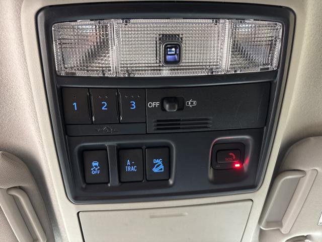 Used 2023 Toyota 4Runner SR5 Premium image 18