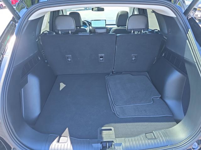 Certified 2025 Ford Escape Platinum w/ Premium Technology Package AWD/4WD image 30