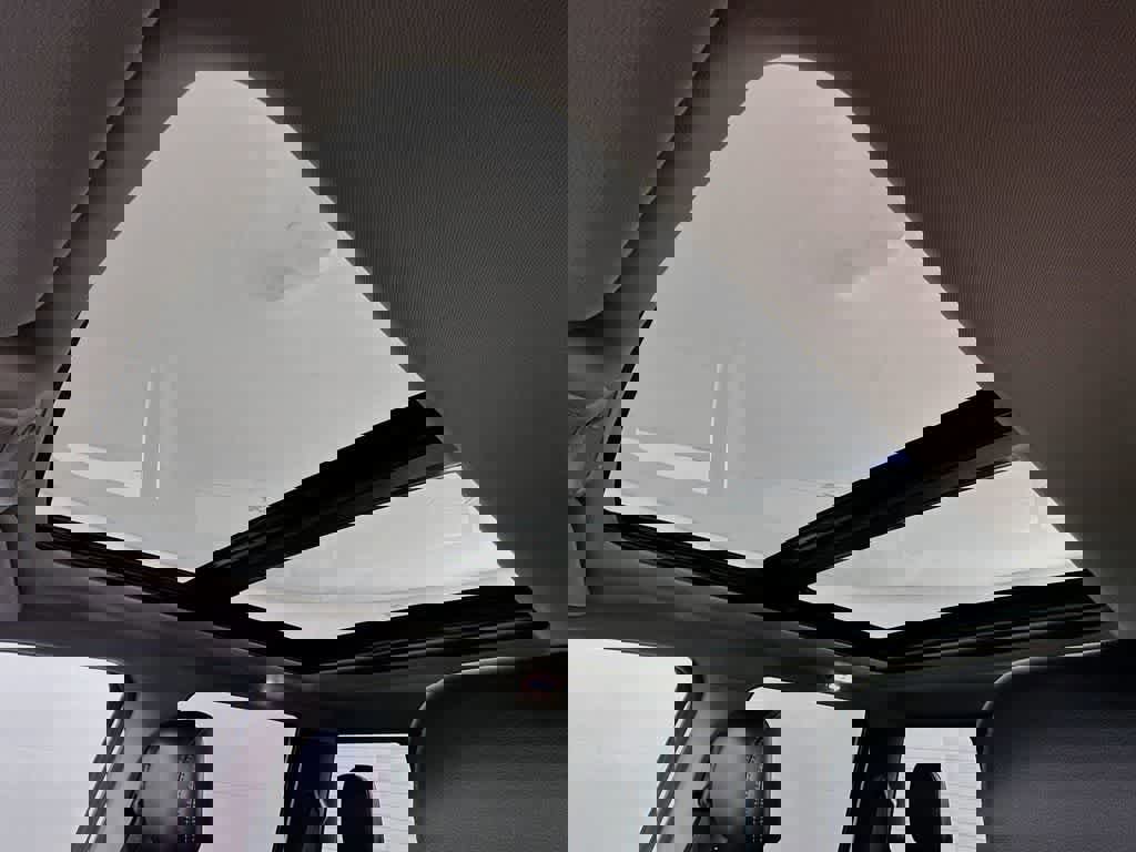 Certified 2018 Ford F150 Lariat w/ Equipment Group 502A Luxury image 32