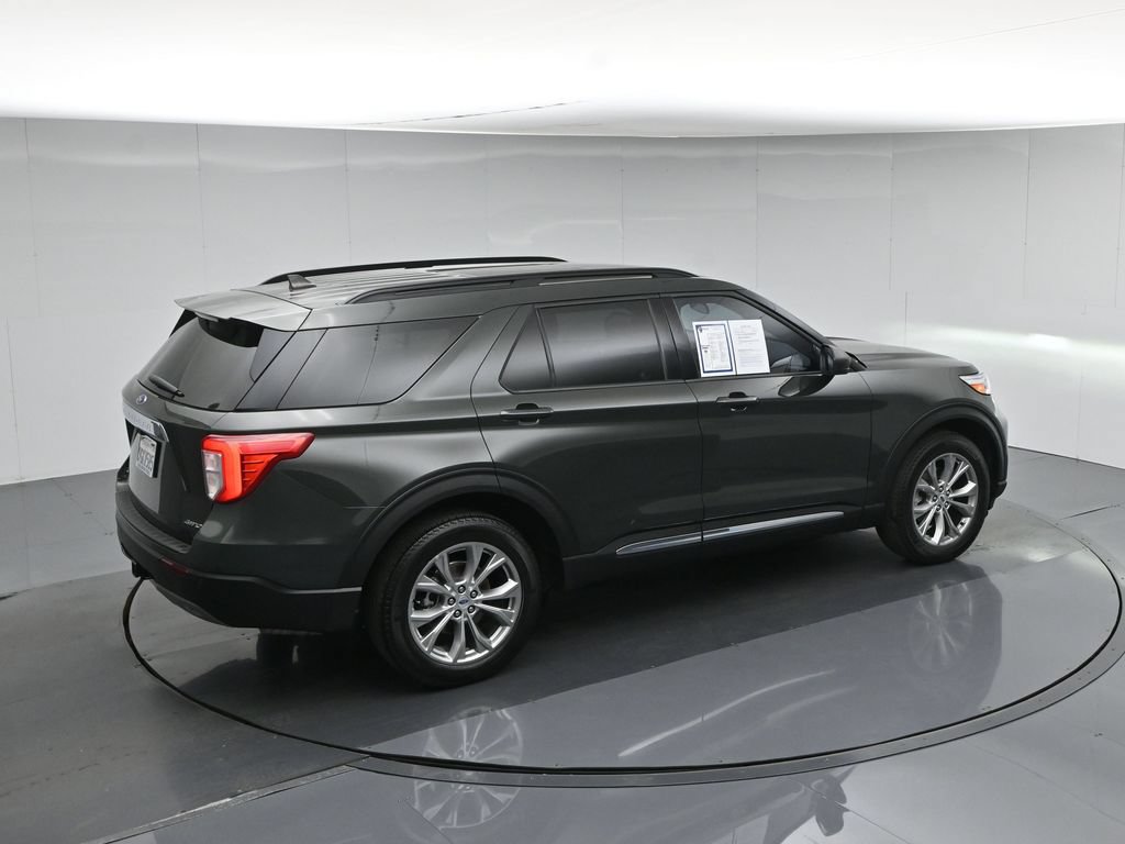 Certified 2023 Ford Explorer XLT w/ Equipment Group 202A AWD/4WD image 43