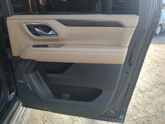 Used 2023 Chevrolet Suburban Premier w/ Premium Package AWD/4WD image 36