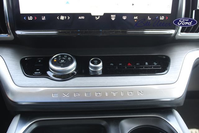 Certified 2027 Ford Expedition Platinum w/ Platinum Ultimate Package AWD/4WD image 19