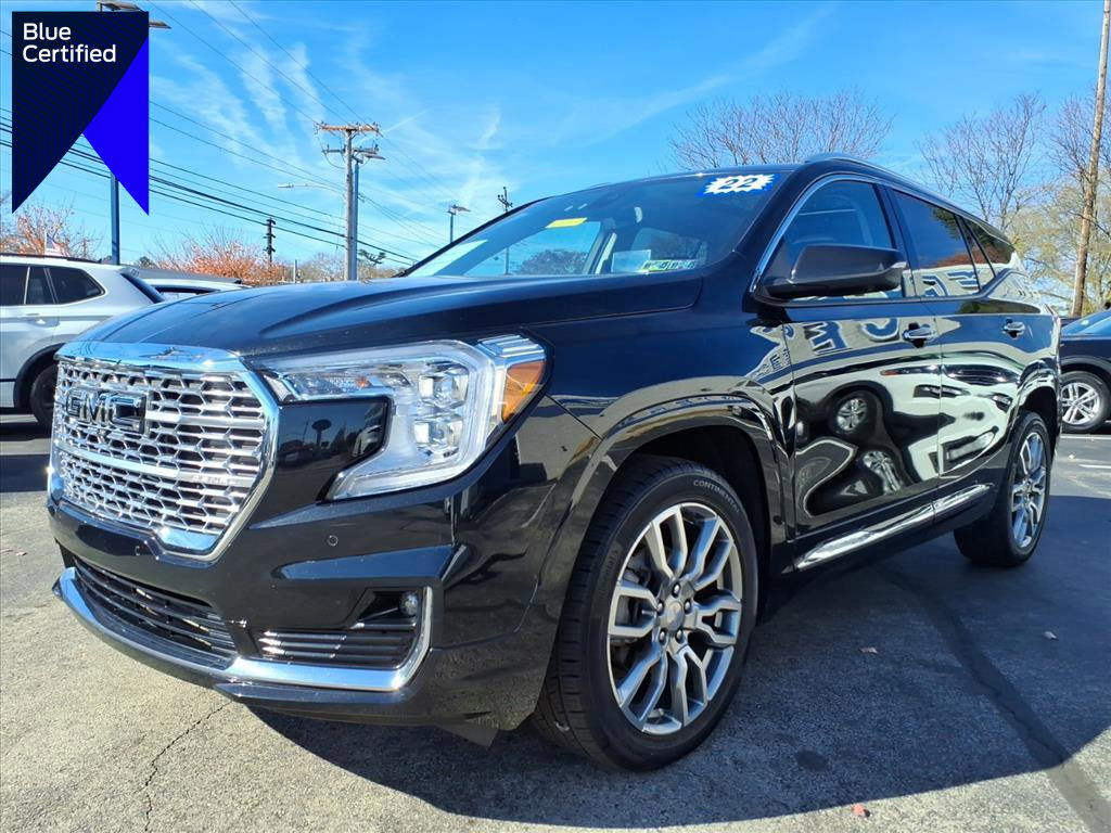 Used 2022 GMC Terrain Denali w/ Denali Premium Package image 1