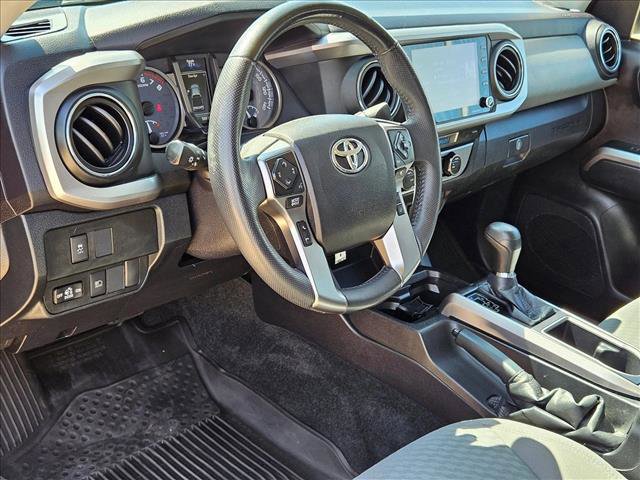 Used 2021 Toyota Tacoma SR5 AWD/4WD image 10