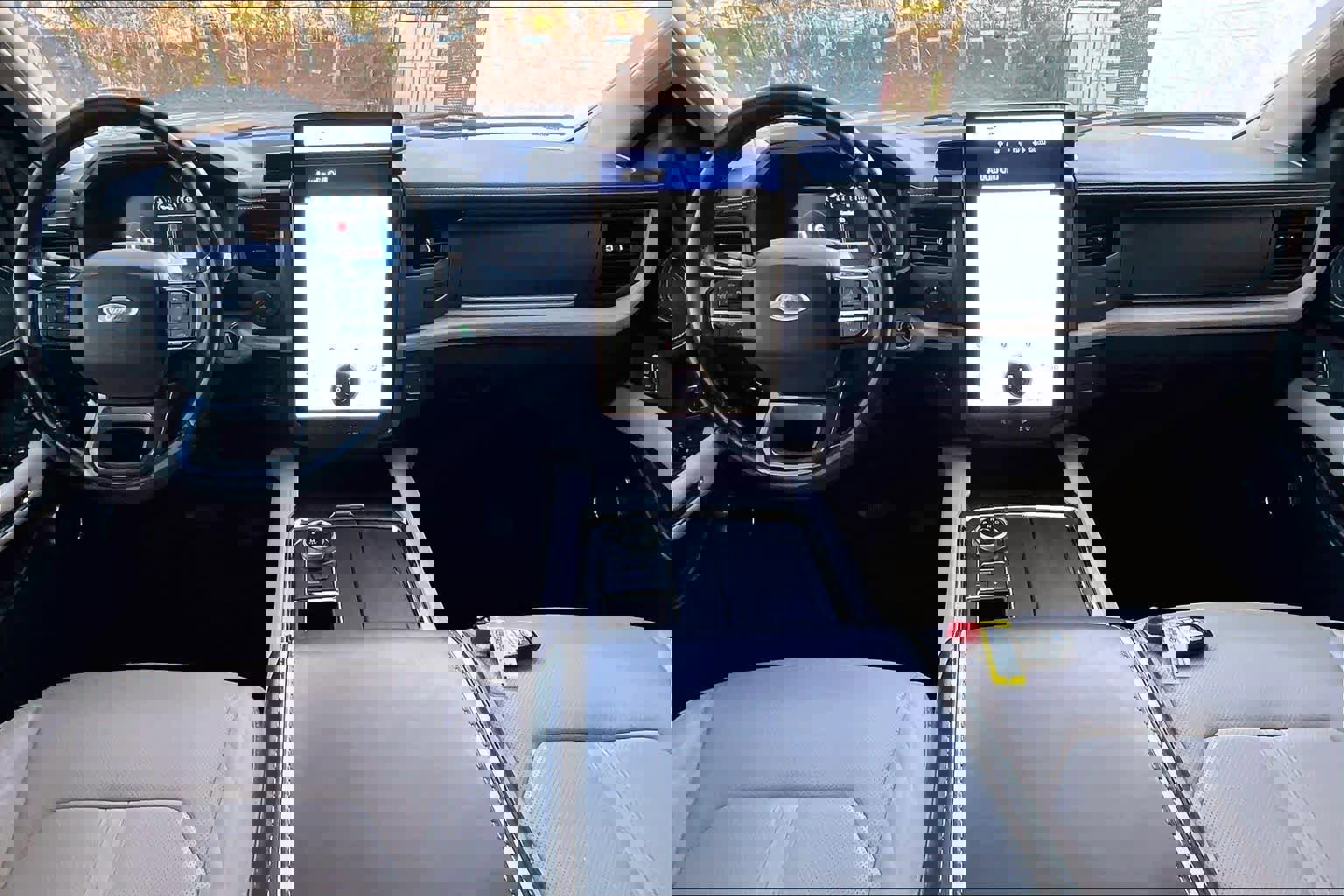 Certified 2023 Ford Expedition Platinum image 15