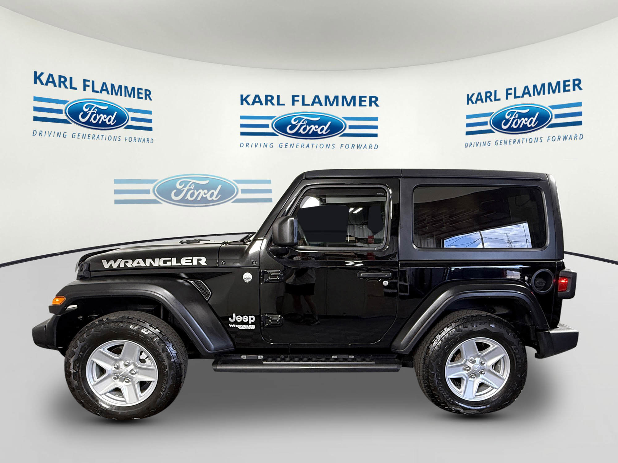 Used 2018 Jeep Wrangler Sport AWD/4WD image 5