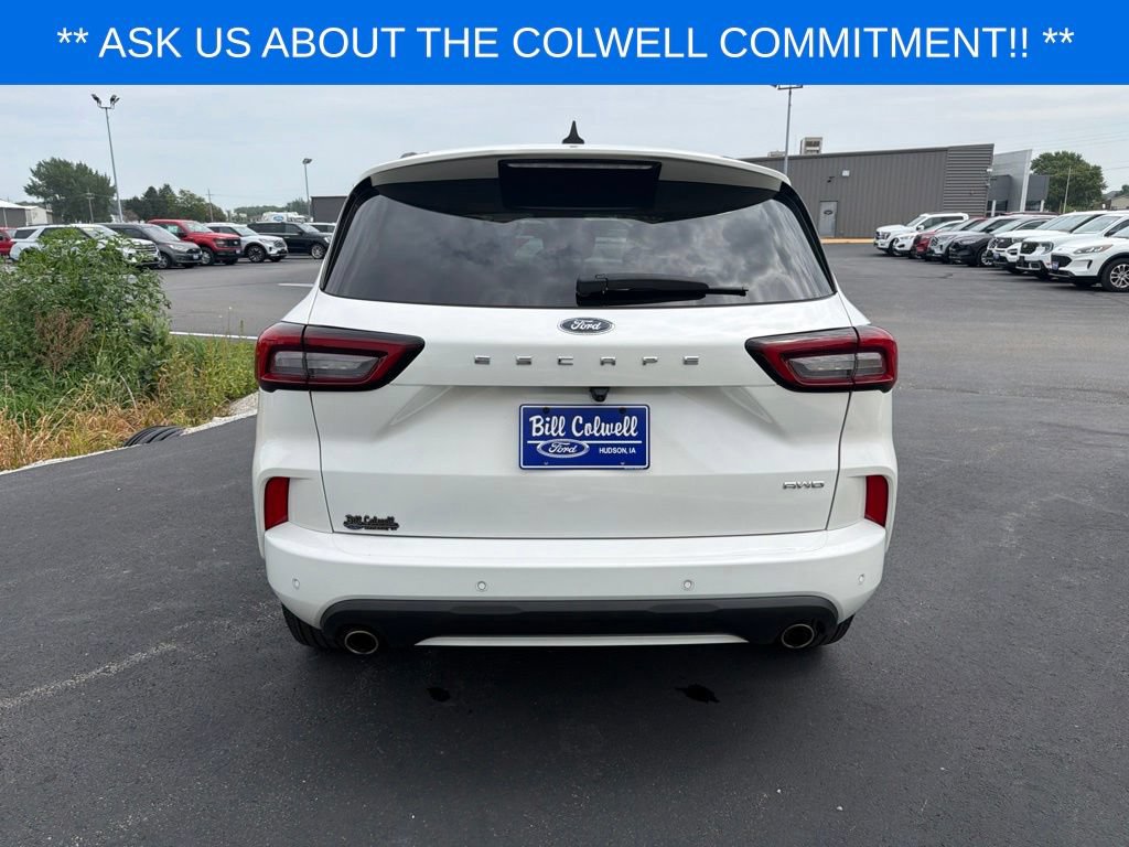 Certified 2023 Ford Escape ST-Line w/ Tech Pack #1 AWD/4WD image 5