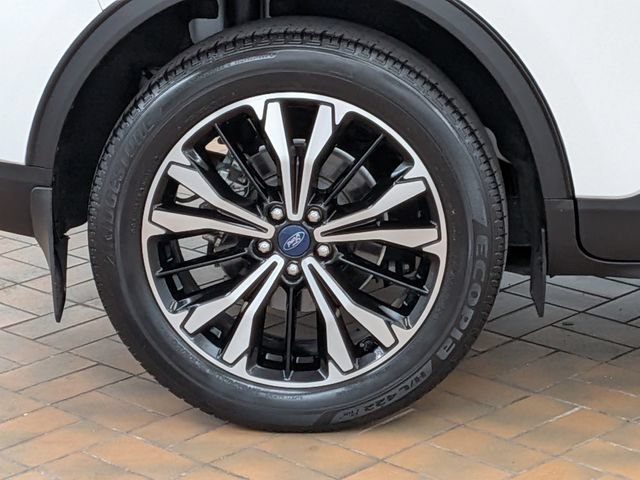 Certified 2022 Ford Escape SE w/ SE Sport Appearance Package AWD/4WD image 9