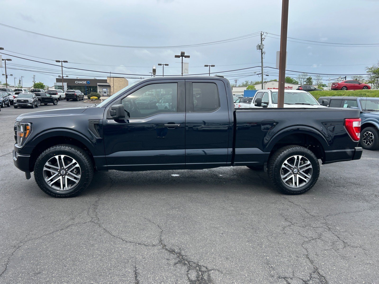 Certified 2023 Ford F150 XL w/ STX Appearance Package AWD/4WD image 4